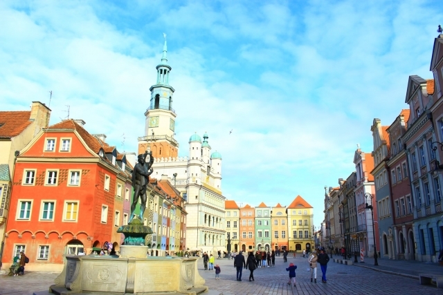 ポーランド入国手続きの流れ（到着空港での動き方）